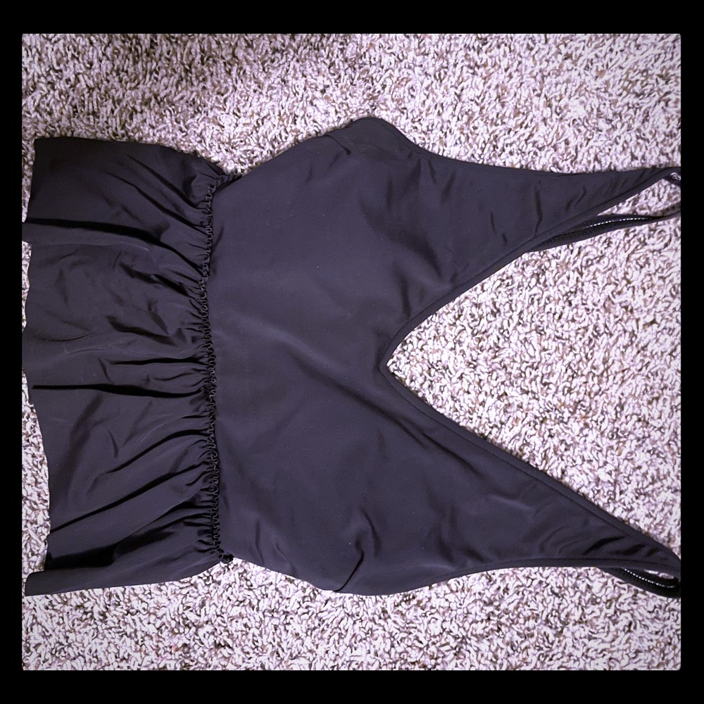 Swim top peplum style